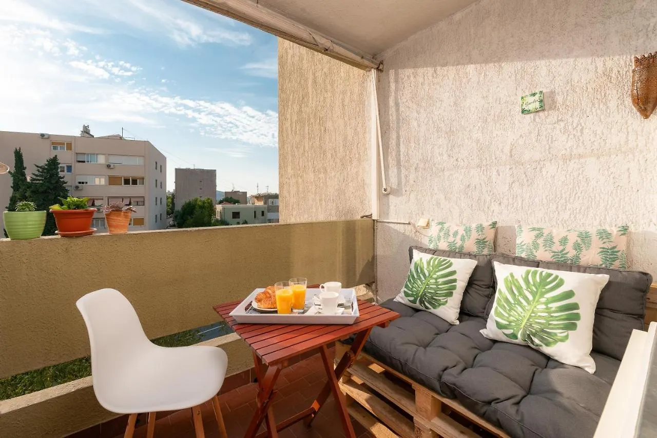 Blue Vision Apartment Split